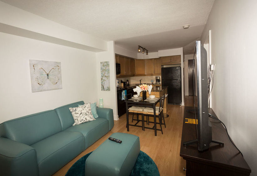 Red Maple Suites  Blue Jays Way