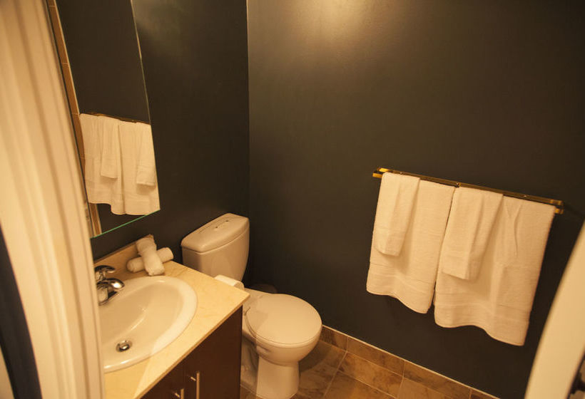 Red Maple Suites  Blue Jays Way