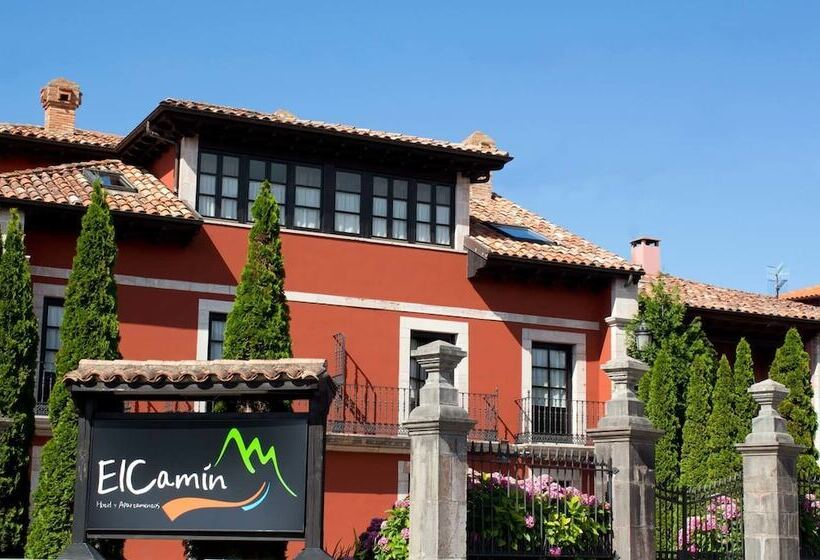 Y Apartamentos El Camín