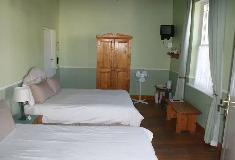 Aamiaismajoitus (B&B) Koo Karoo Guest Lodge And Self Catering