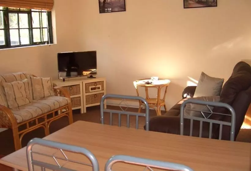 Aamiaismajoitus (B&B) Koo Karoo Guest Lodge And Self Catering