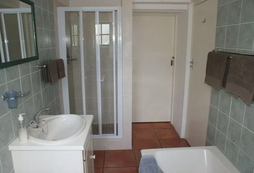 Aamiaismajoitus (B&B) Koo Karoo Guest Lodge And Self Catering