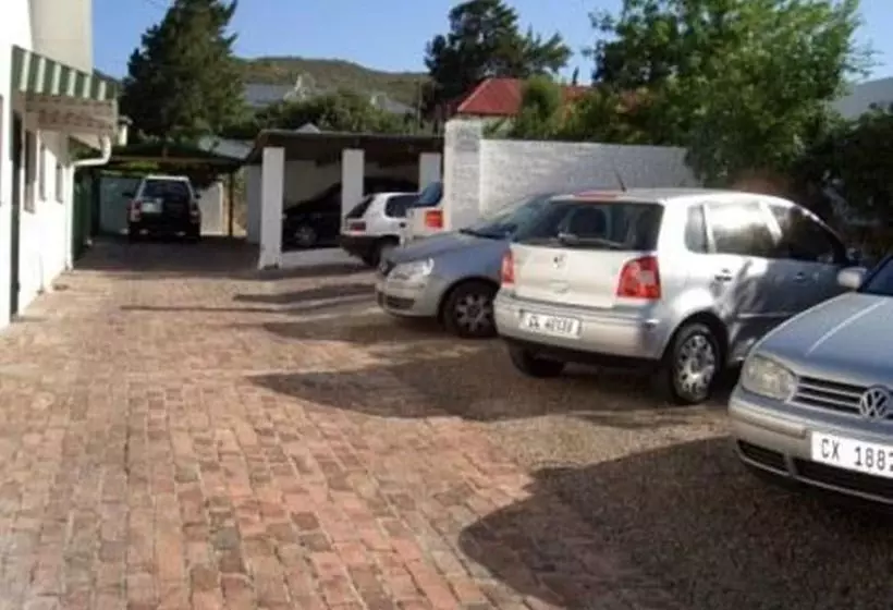 Aamiaismajoitus (B&B) Koo Karoo Guest Lodge And Self Catering