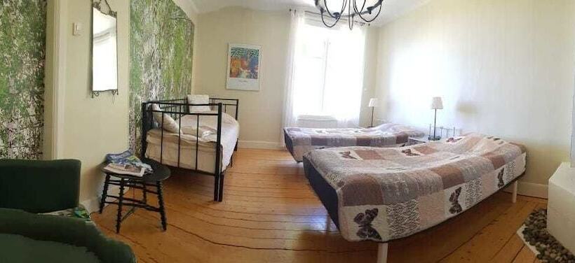 住宿加早餐  Strandgårdens Wärdshus