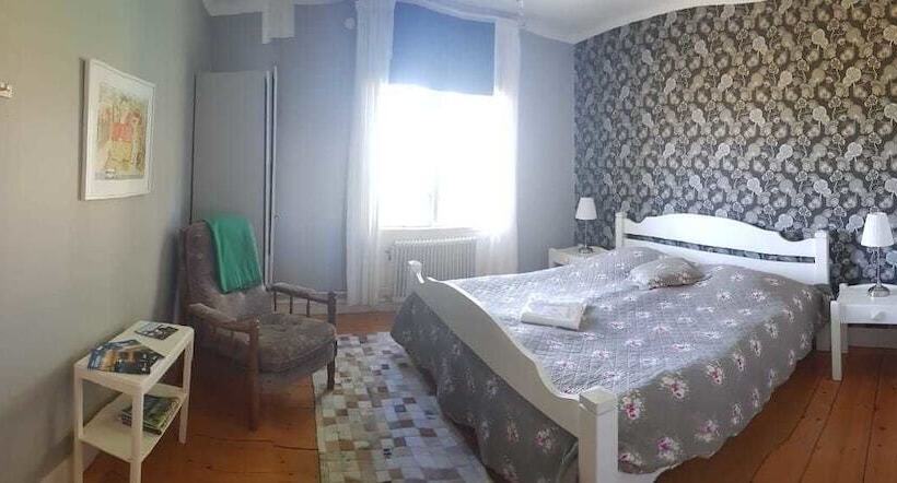 住宿加早餐  Strandgårdens Wärdshus