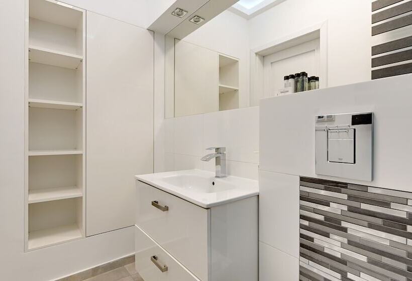 Dom & House Apartments Old Town Ogarna