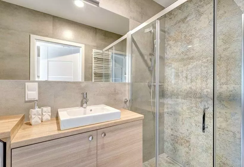 Dom & House    Apartments Old Town Ogarna