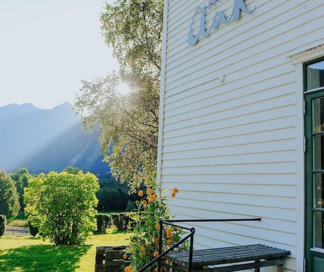 Hotel Aak
