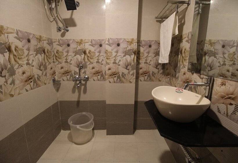 בית מלון כפרי Ashir Inn