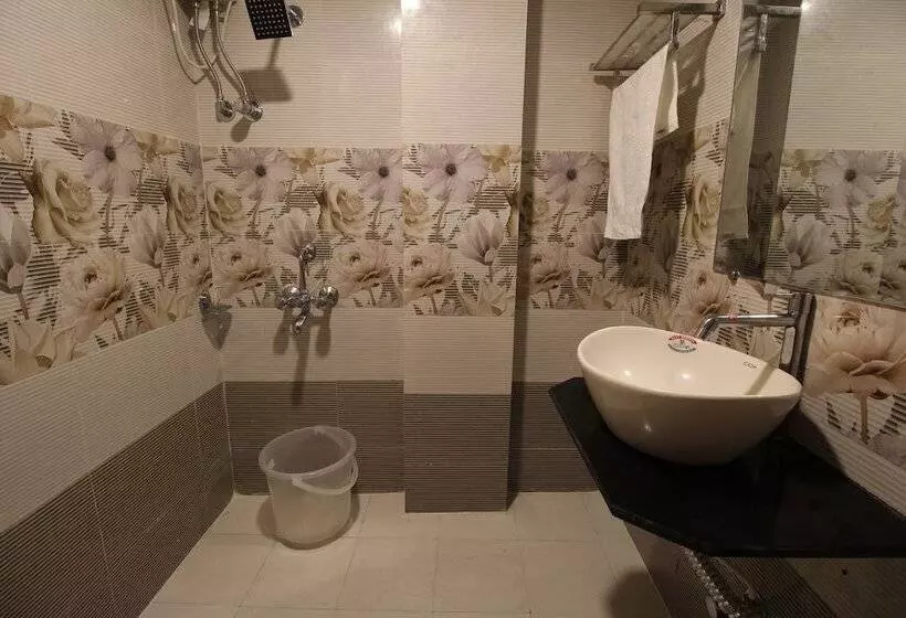 Hotelli Ashir Inn