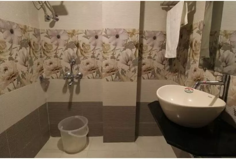 Hotelli Ashir Inn