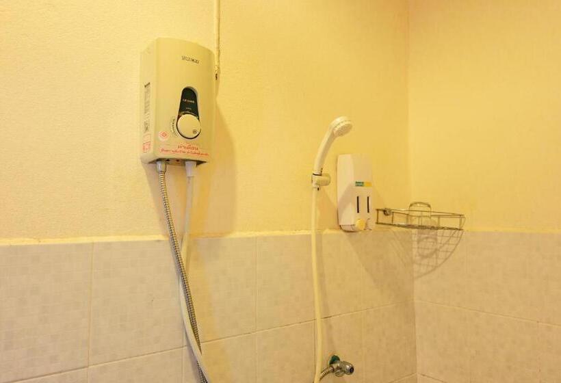 בית מלון כפרי Roomquest Golden Triangle Premium Collection