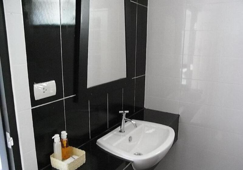 בית מלון כפרי Chokdee Resort