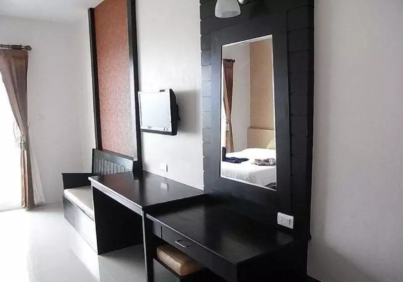 Hotelli Chokdee Resort