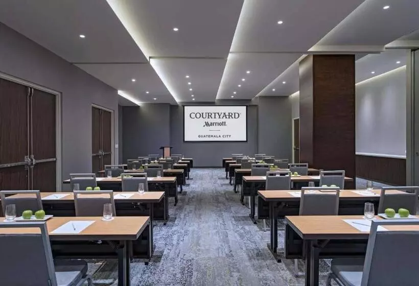 هتل Courtyard By Marriott Guatemala City