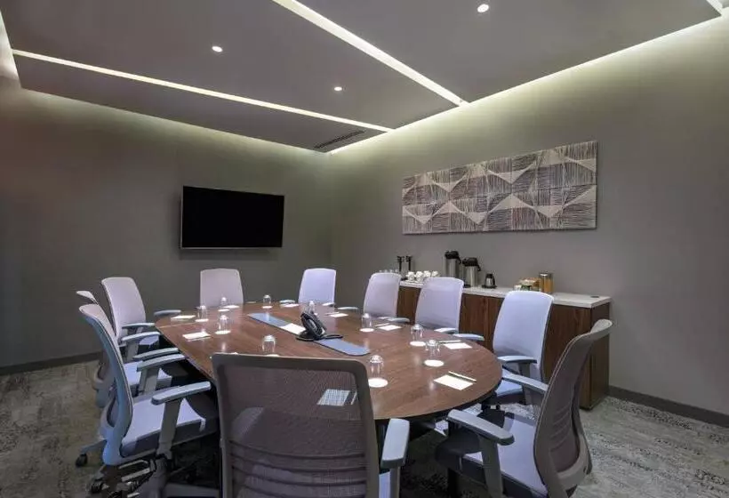 هتل Courtyard By Marriott Guatemala City