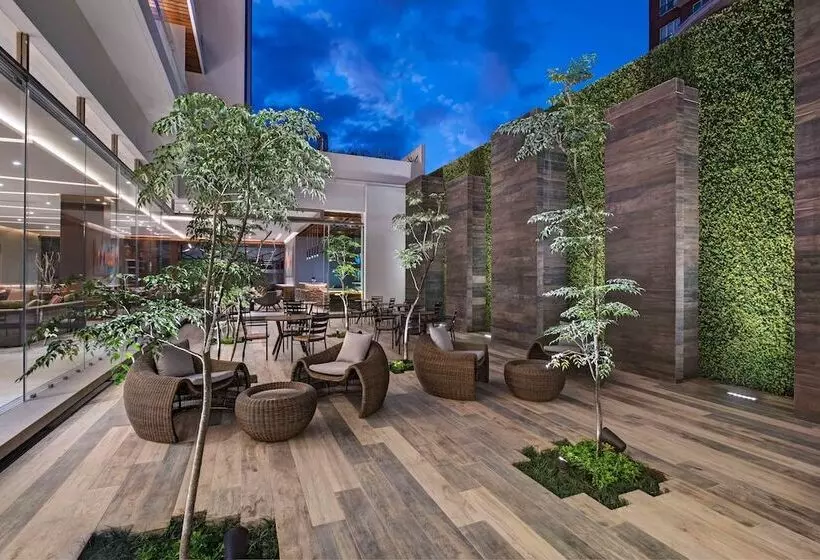 هتل Courtyard By Marriott Guatemala City