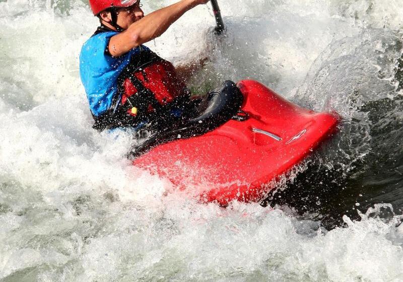 ホテル Ibis Budget Cergy Saintchristophe