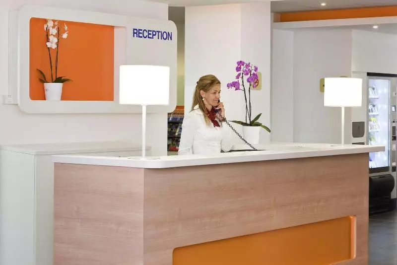 ホテル Ibis Budget Cergy Saintchristophe