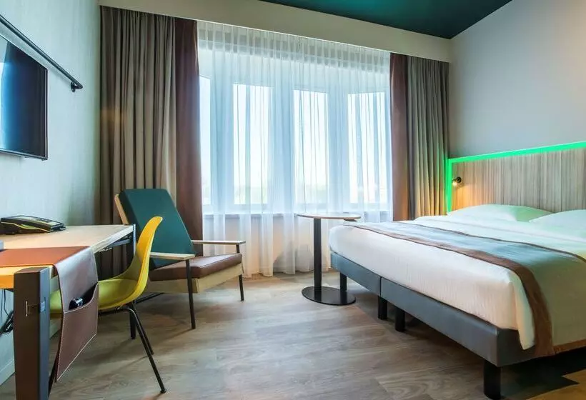 هتل Park Inn By Radisson Brussels Airport