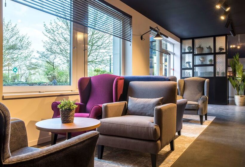 هتل Park Inn By Radisson Brussels Airport