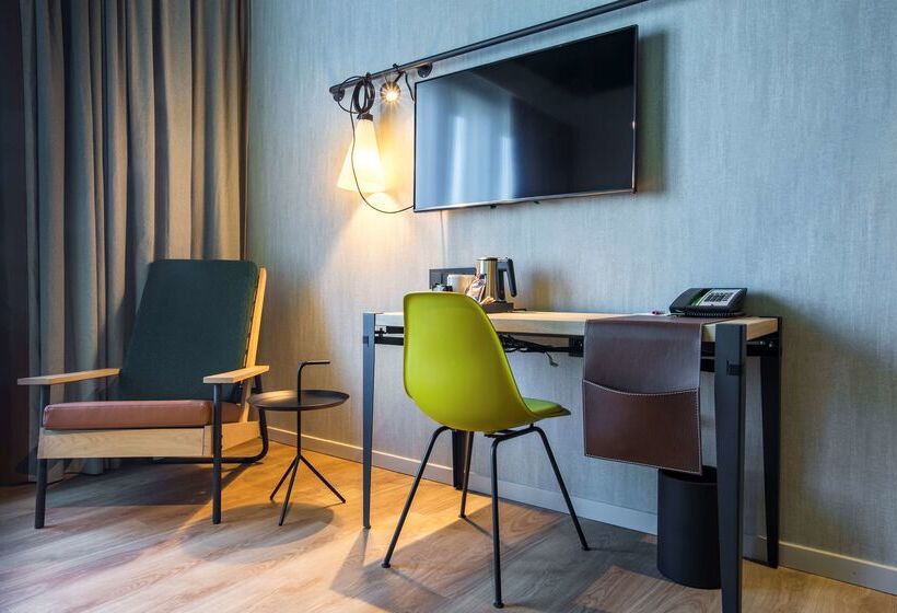 هتل Park Inn By Radisson Brussels Airport