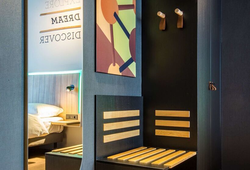 هتل Park Inn By Radisson Brussels Airport