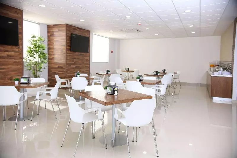 ホテル Sleep Inn Hermosillo