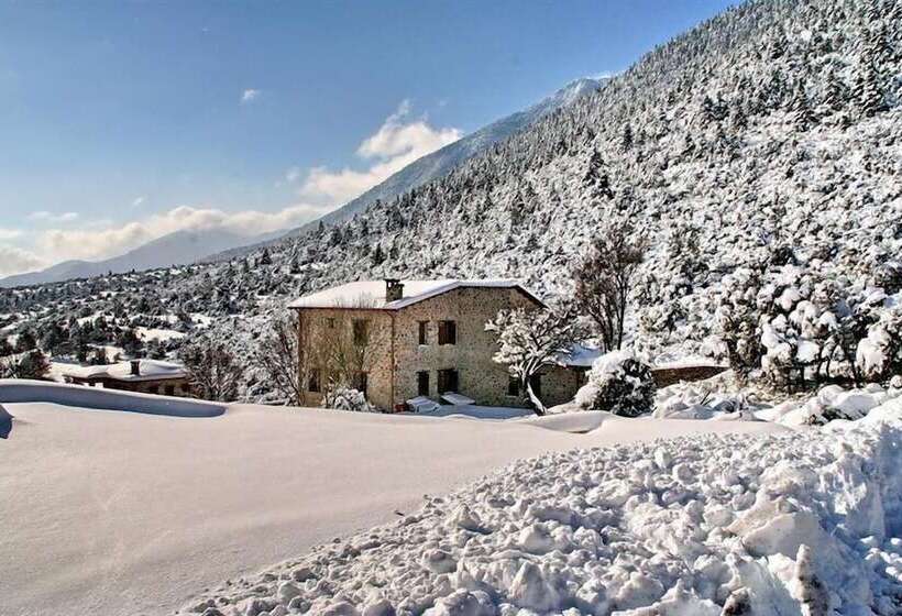 Menalia Villas & Suites