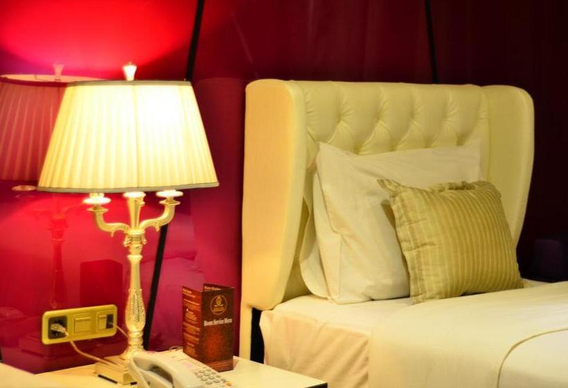 Sutanraja Hotel & Convention Centre