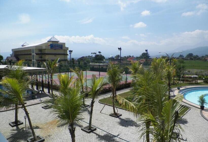 Sutanraja Hotel & Convention Centre