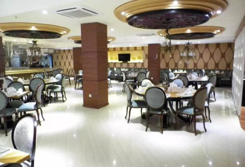 Sutanraja Hotel & Convention Centre