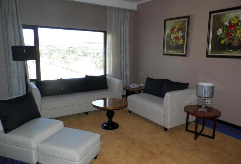 Sutanraja Hotel & Convention Centre