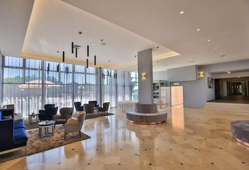 Hotelli Ai Pini Medulin Resort