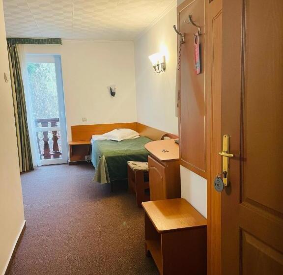 تختخواب و صبحانه Pensiunea Olt Centrum/ Olt Centrum Panzió