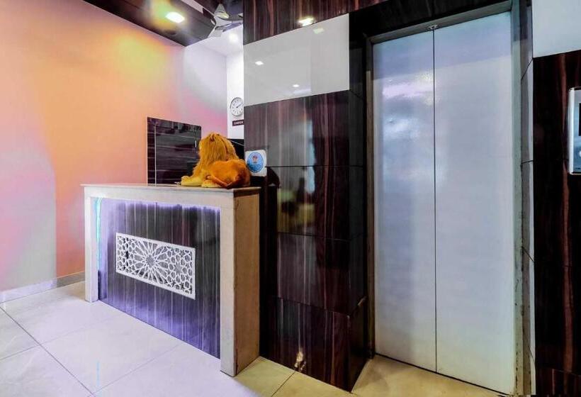 Flagship Hotel Metro View