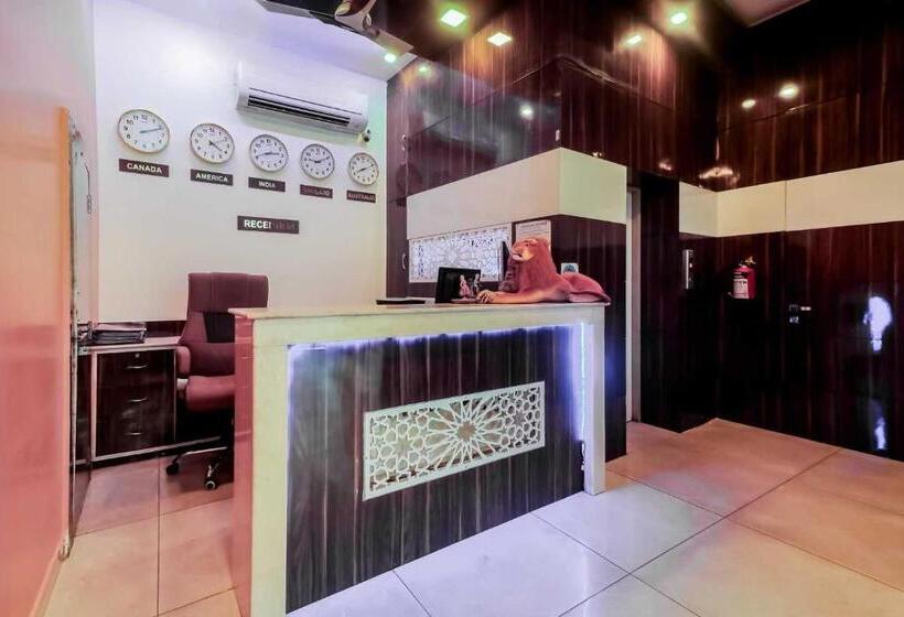 Flagship Hotel Metro View