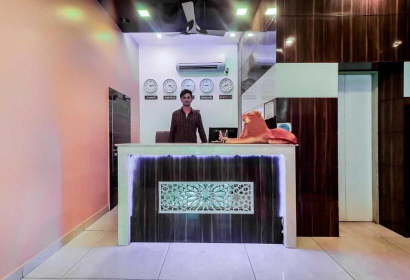 Flagship Hotel Metro View