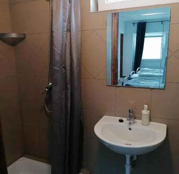 モーテル Omega Szigetszentmiklós