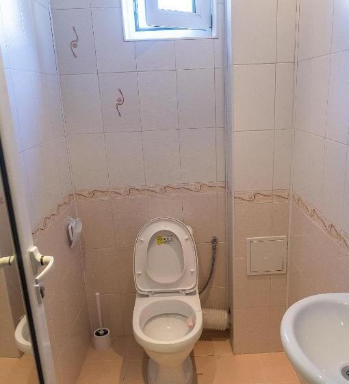 פנסיון къща за гости мони