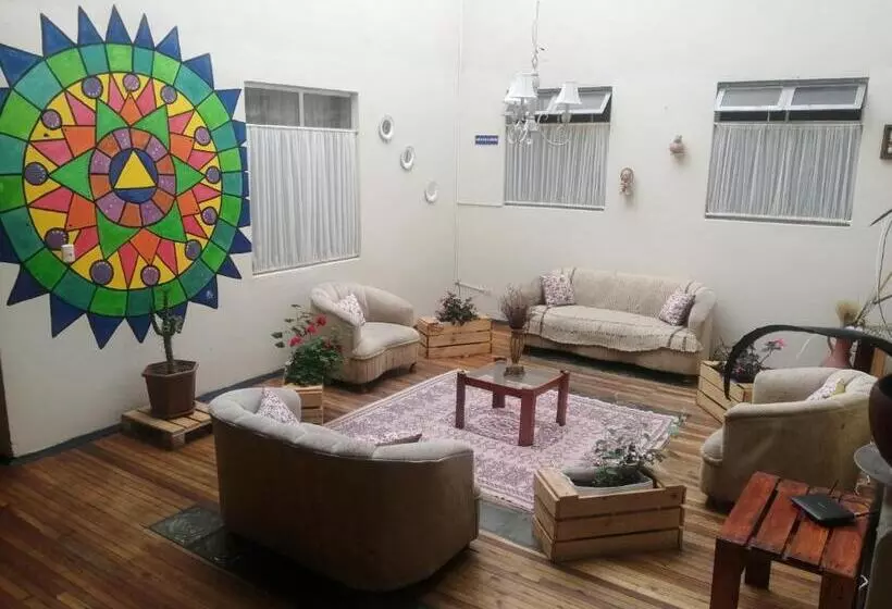 ペンション La Perla Cuencana Hostal