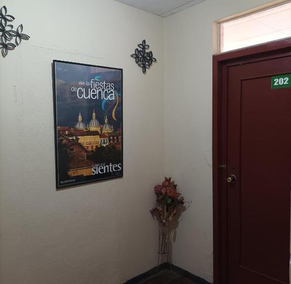 Pension La Perla Cuencana Hostal