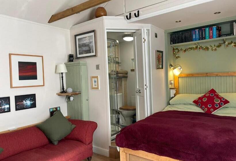 Bed and Breakfast Little House Felixstowe