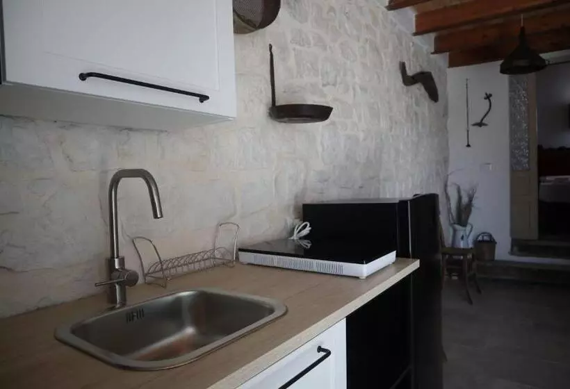 هتل Casale Millinchè