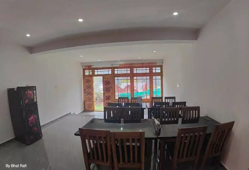 ホテル Crest Plaza Resort