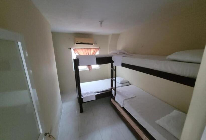 호텔 Los Bohios De Coveñas