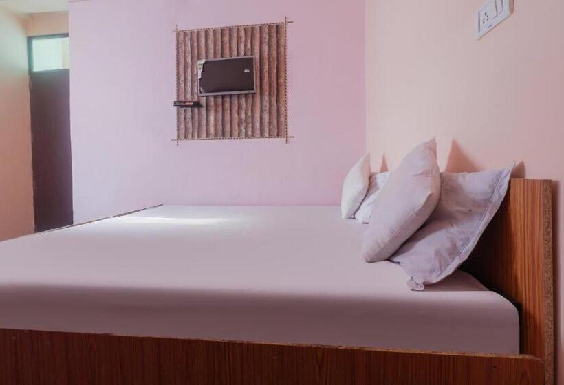 هتل Oyo Siddhi Vinayak Guest House