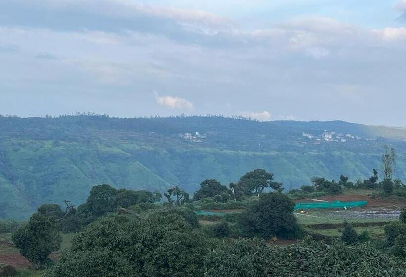 هتل Sahyadri Stud Farm And Resort