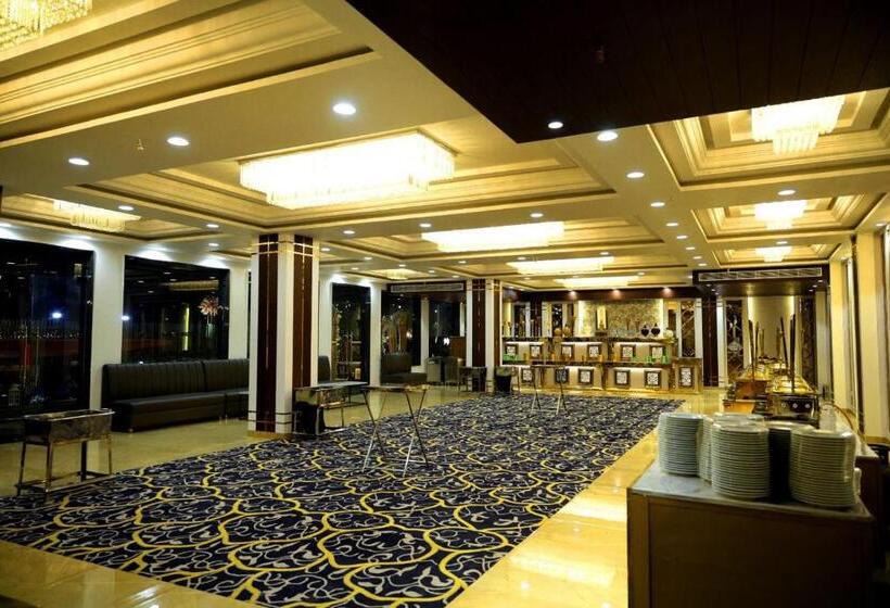 Hotel Shukrana Resort & Spa