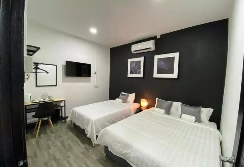 ホテル The Sky Inn